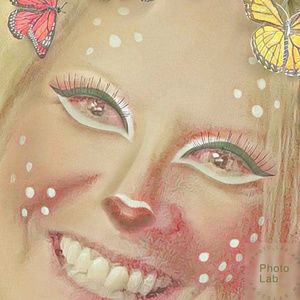 Meet your Posher, Debbie